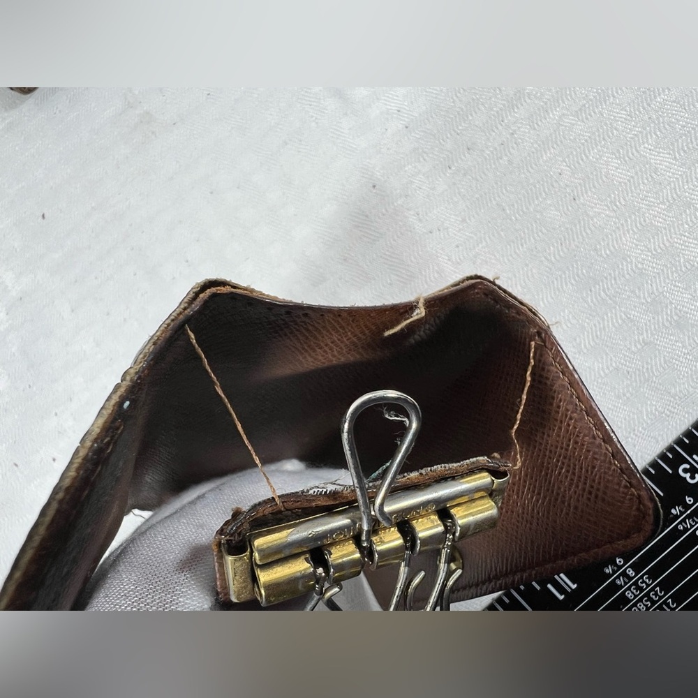 1137: Rehab Lot: Vuitton Monogram - Picture 15 of 16